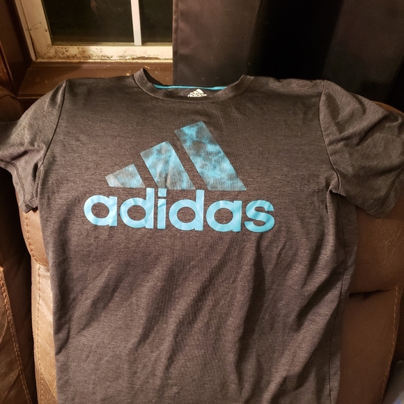 Adidas shirt - Picture 1 of 2